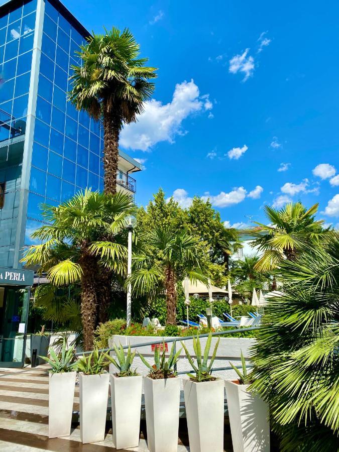 Hotel La Perla Riva del Garda Ngoại thất bức ảnh