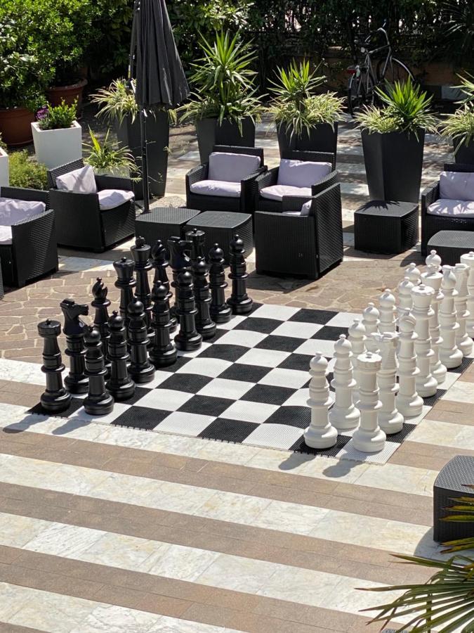 Hotel La Perla Riva del Garda Ngoại thất bức ảnh