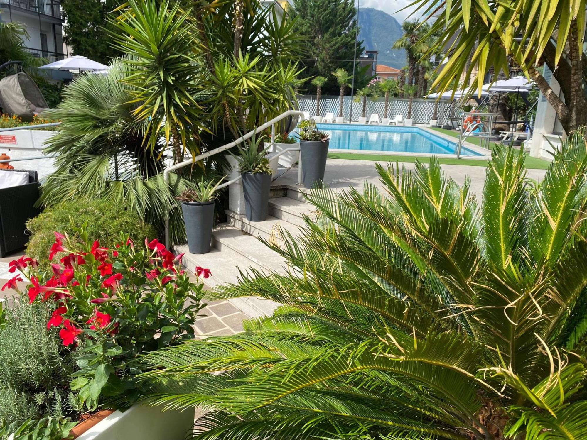 Hotel La Perla Riva del Garda Ngoại thất bức ảnh