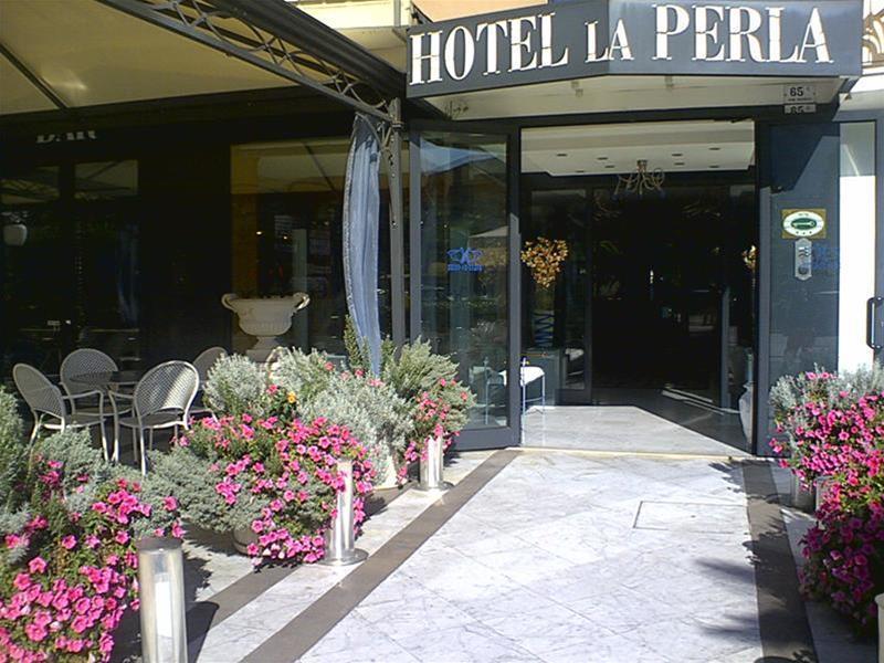 Hotel La Perla Riva del Garda Ngoại thất bức ảnh